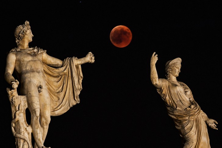 la danse de la lune rouge